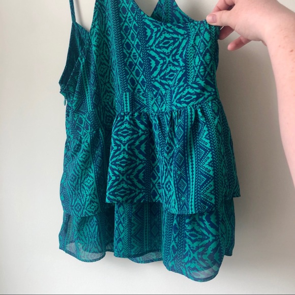 American Eagle V-Neck Tank Top Size S/P - Picture 4 of 7